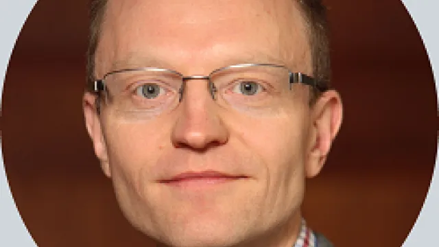 Stefan Meister rund grau 30p