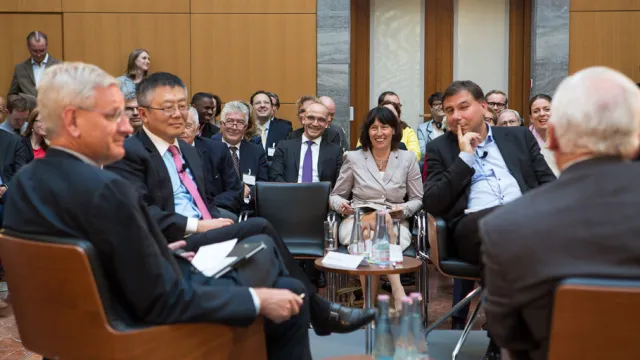 RBA_Opening_01