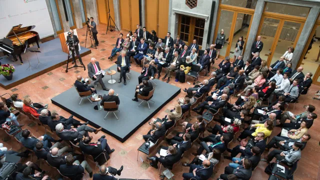 RBA_Opening_08