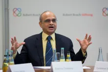 040_Academy w- Brahma Chellaney_mff_IMG_2509.jpg 