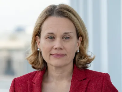 Julie_680x332.png