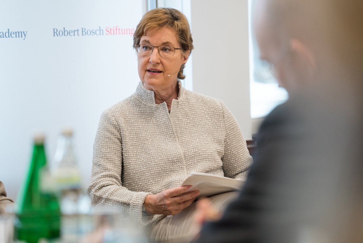 Irmela Hijiya-Kirschnereit, Professor of Literary and Cultural Studies, Seminar of East Asian Studies/Japanese Studies, Freie Universität Berlin